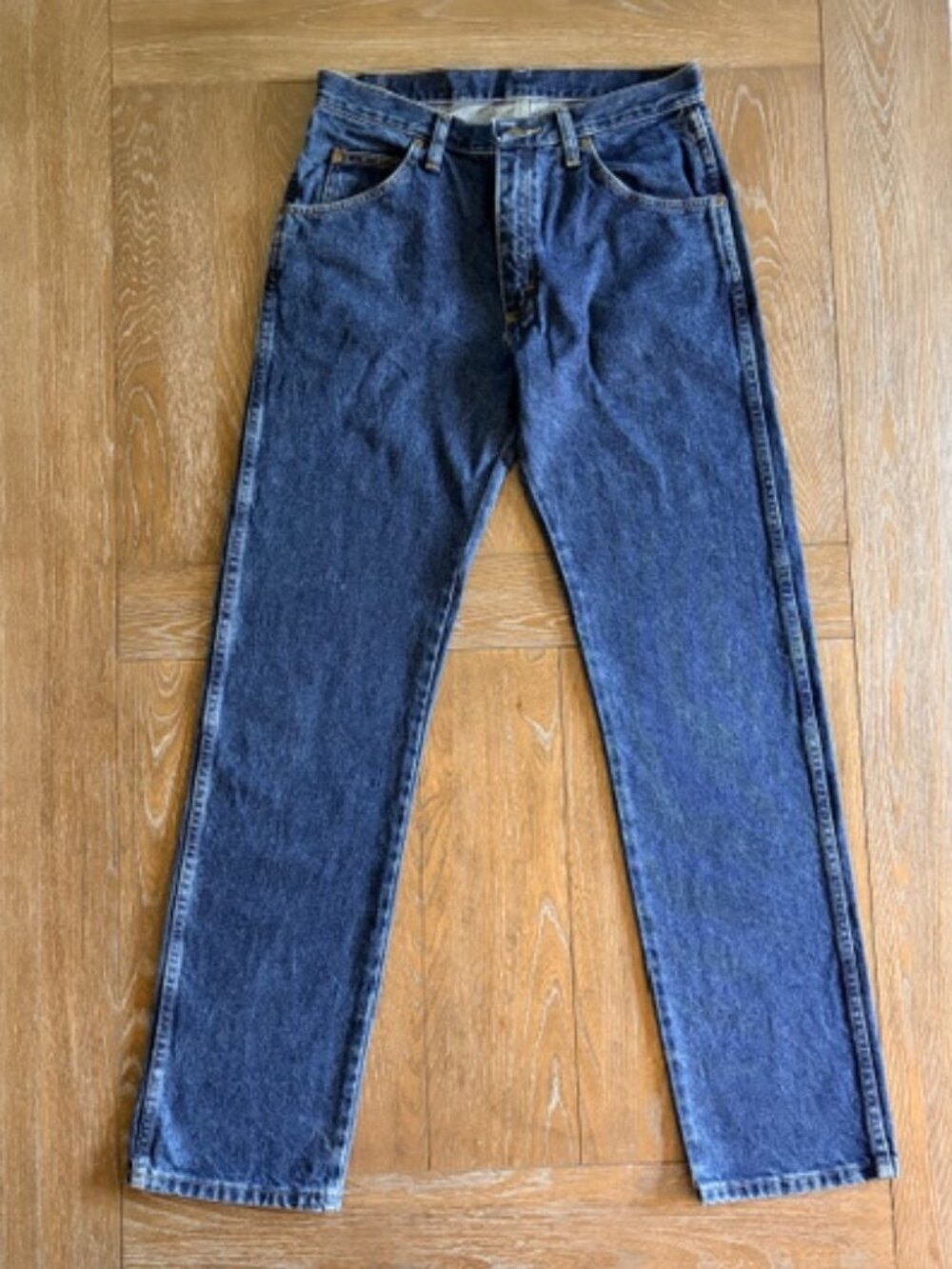 Wrangler Jeans Mens 31x32 Regular Fit Straight Leg Blue Denim Medium Wash EUC